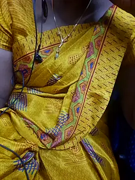 Snapshot of Janavi-janu chatting on 10/28/25, 07:23 Janavi-janu online show from 10/28/25, 07:23