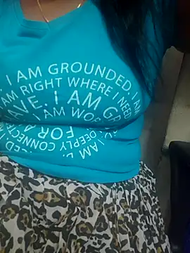 Snapshot of Janavi-janu chatting on 10/29/25, 05:25 Janavi-janu online show from 10/29/25, 05:25