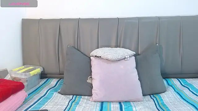 Cherllynn online show from 01/17/25, 04:26