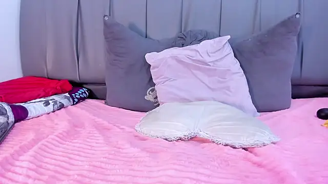 Cherllynn online show from 02/01/25, 10:23