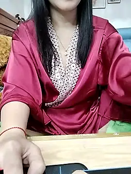 Snapshot of cream1299 chatting on 02/19/25, 09:25 cream1299 online show from 02/19/25, 09:25