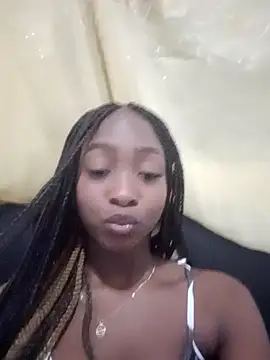 Nicole Colette  online show from 03/03/25, 10:20