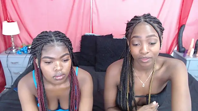 Nicole Colette  online show from 03/12/25, 05:49