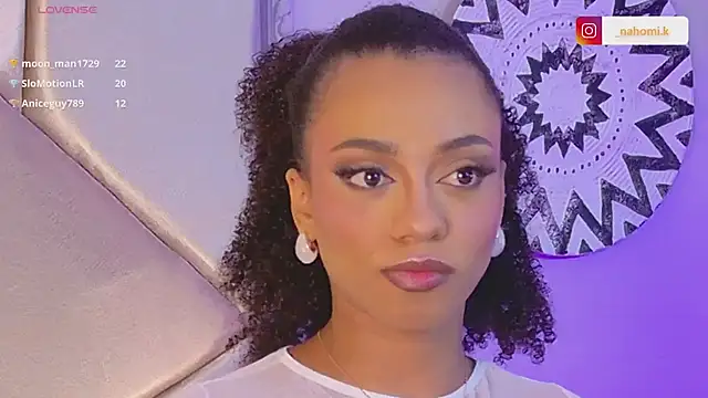 Snapshot of Nahomi_King chatting on 02/24/25, 05:09 Nahomi King online show from 02/24/25, 05:09