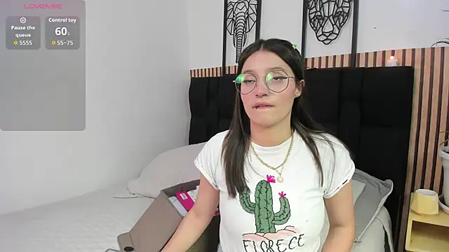 Elecktra sweet online show from 11/06/25, 07:48