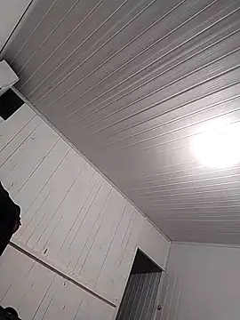 Snapshot of NumeralChevre chatting on 10/17/25, 02:37 NumeralChevre online show from 10/17/25, 02:37