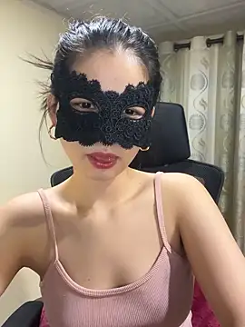 Snapshot of Salibae_Nha chatting on 12/21/24, 07:56 Salibae Nha online show from 12/21/24, 07:56