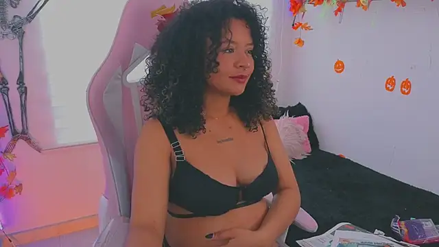 keyla roberts777 online show from 10/10/25, 07:57