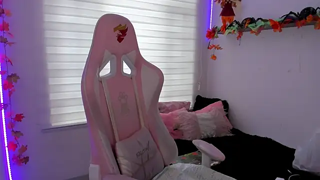 keyla roberts777 online show from 11/04/25, 07:46