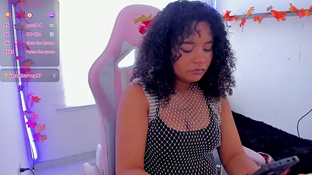 keyla roberts777 online show from 11/10/25, 07:24