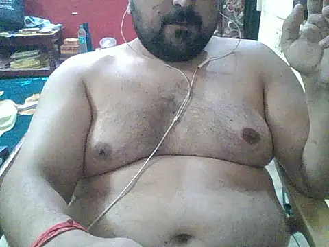 Snapshot of ARYANAVAILABLE chatting on 09/14/25, 11:04 ARYANAVAILABLE online show from 09/14/25, 11:04