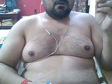 Snapshot of ARYANAVAILABLE chatting on 10/27/25, 12:58 ARYANAVAILABLE online show from 10/27/25, 12:58