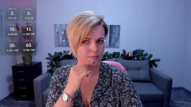 Snapshot of Julia_Wilsone chatting on 01/04/25, 06:51 Julia Wilsone online show from 01/04/25, 06:51