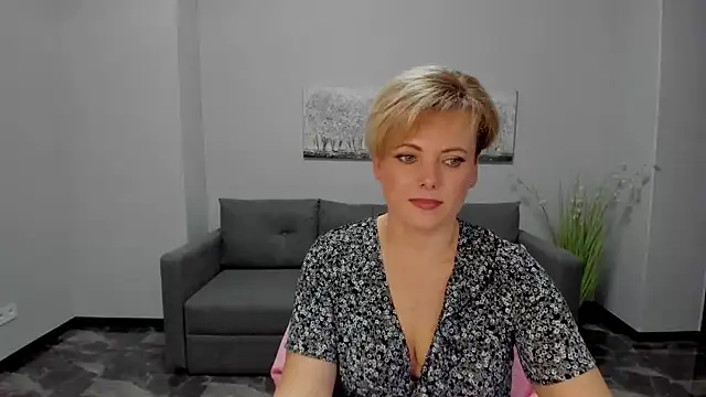 Snapshot of Julia_Wilsone chatting on 01/28/25, 09:51 Julia Wilsone online show from 01/28/25, 09:51