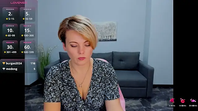 Snapshot of Julia_Wilsone chatting on 03/02/25, 09:53 Julia Wilsone online show from 03/02/25, 09:53