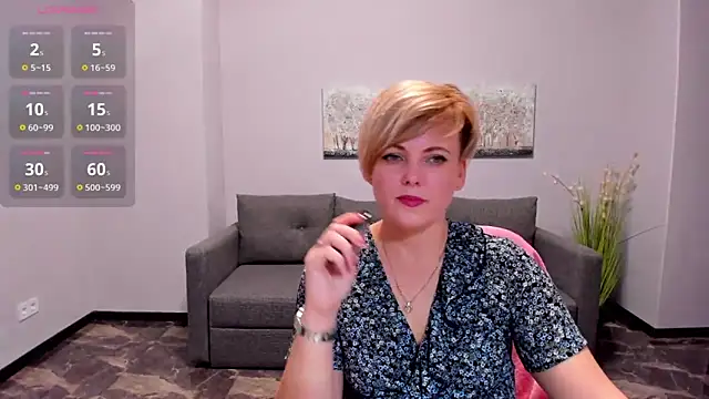 Snapshot of Julia_Wilsone chatting on 03/12/25, 12:57 Julia Wilsone online show from 03/12/25, 12:57