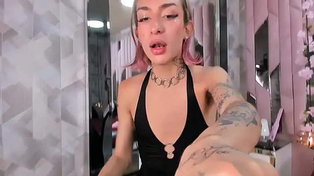 MadisonWood01 online show from 02/20/25, 01:51