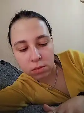 Gussie Bridie online show from 10/25/25, 05:26