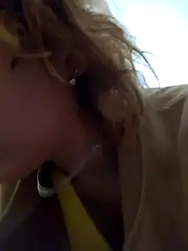 Gussie Bridie online show from 11/13/25, 04:22