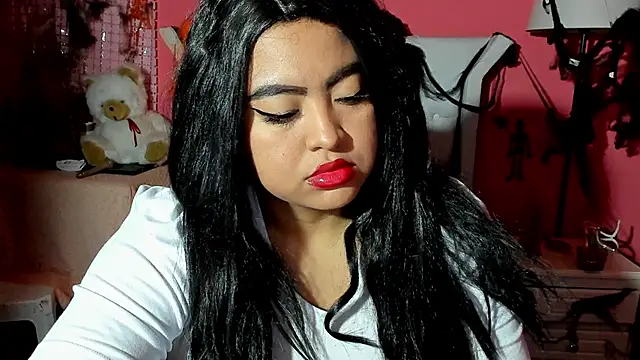 ivy roosx online show from 10/22/25, 07:35