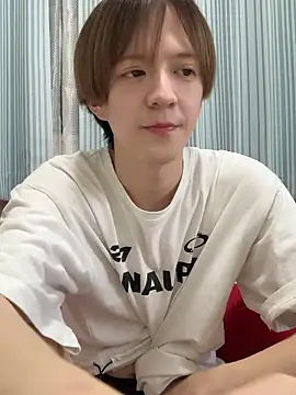 Snapshot of yuuuuma578 chatting on 11/18/25, 05:34 yuuuuma578 online show from 11/18/25, 05:34