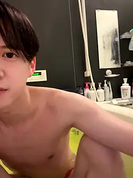 Snapshot of yuuuuma578 chatting on 11/24/25, 02:50 yuuuuma578 online show from 11/24/25, 02:50