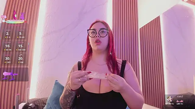 juicy led  online show from 02/19/25, 11:28