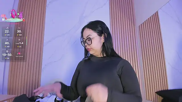 juicy led  online show from 11/17/25, 11:16