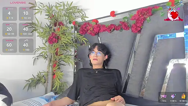 Snapshot of Black_Rose2 chatting on 03/09/25, 05:49 Black Rose2 online show from 03/09/25, 05:49