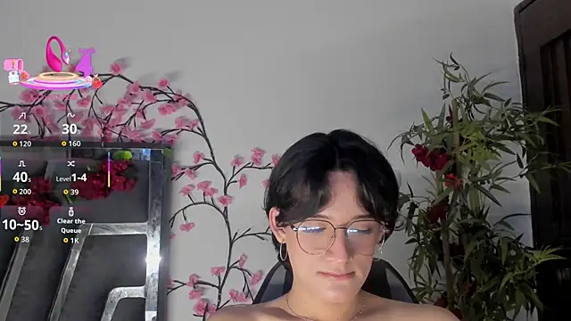 Snapshot of Black_Rose2 chatting on 10/12/25, 12:15 Black Rose2 online show from 10/12/25, 12:15