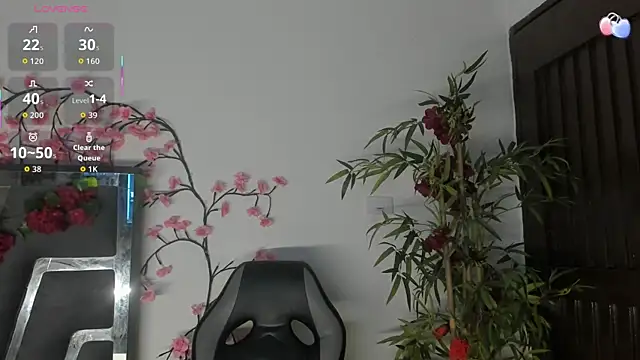 Snapshot of Black_Rose2 chatting on 10/20/25, 11:21 Black Rose2 online show from 10/20/25, 11:21