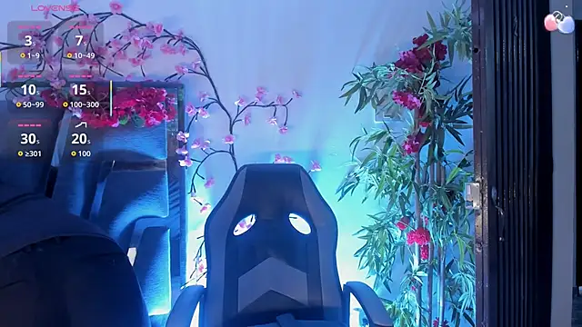 Snapshot of Black_Rose2 chatting on 11/10/25, 11:20 Black Rose2 online show from 11/10/25, 11:20