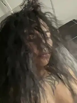 Snapshot of _luna_torres chatting on 03/15/25, 01:08  luna torres online show from 03/15/25, 01:08