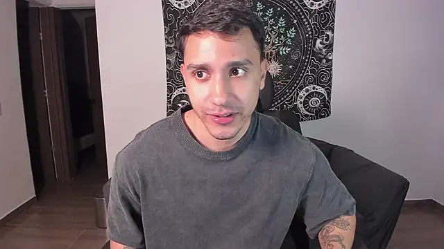 Snapshot of JayMarcos_ chatting on 01/23/25, 01:30 JayMarcos online show from 01/23/25, 01:30