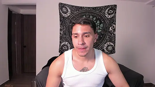 Snapshot of JayMarcos_ chatting on 01/24/25, 12:31 JayMarcos online show from 01/24/25, 12:31