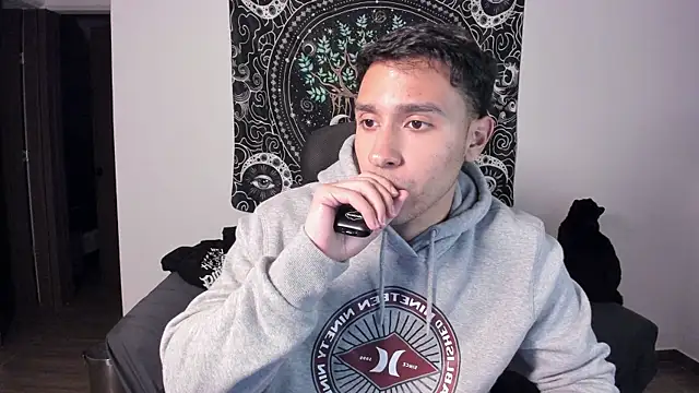 Snapshot of JayMarcos_ chatting on 01/30/25, 01:11 JayMarcos online show from 01/30/25, 01:11