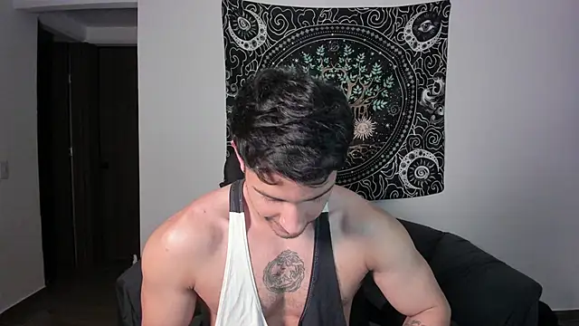 Snapshot of JayMarcos_ chatting on 02/15/25, 04:36 JayMarcos online show from 02/15/25, 04:36