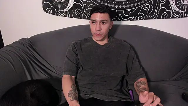 Snapshot of JayMarcos_ chatting on 03/01/25, 03:53 JayMarcos online show from 03/01/25, 03:53