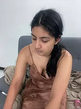 cloe small online show from 02/05/25, 06:35