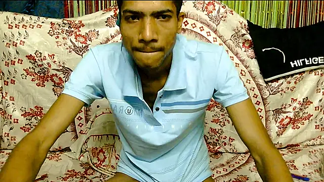 Snapshot of Alex_Suman25 chatting on 02/11/25, 11:43 Alex Suman25 online show from 02/11/25, 11:43