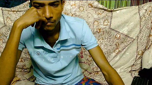 Snapshot of Alex_Suman25 chatting on 02/14/25, 05:57 Alex Suman25 online show from 02/14/25, 05:57