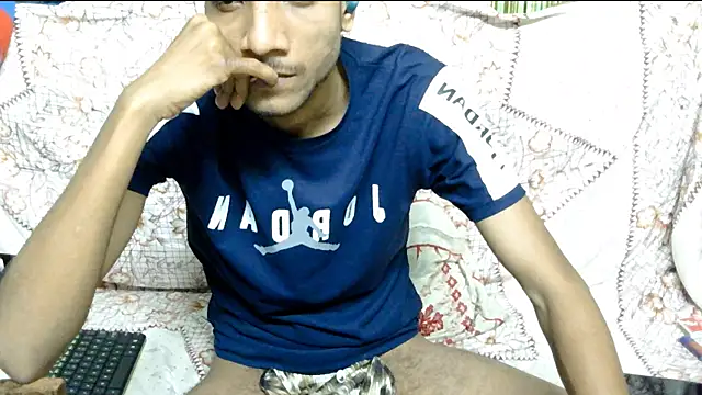 Snapshot of Alex_Suman25 chatting on 02/14/25, 08:59 Alex Suman25 online show from 02/14/25, 08:59