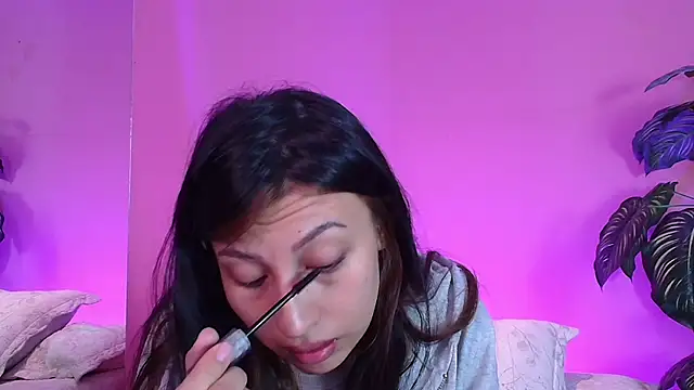 Nicolette ks  online show from 12/07/24, 11:51