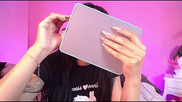 Nicolette ks  online show from 01/04/25, 01:10