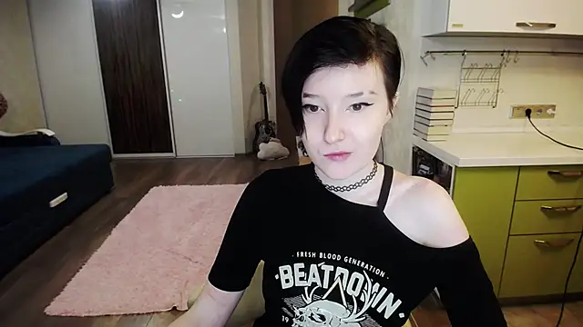 Snapshot of Kira_Bakker chatting on 01/19/25, 10:39 Kira Bakker online show from 01/19/25, 10:39