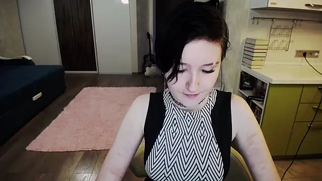 Snapshot of Kira_Bakker chatting on 02/01/25, 03:41 Kira Bakker online show from 02/01/25, 03:41