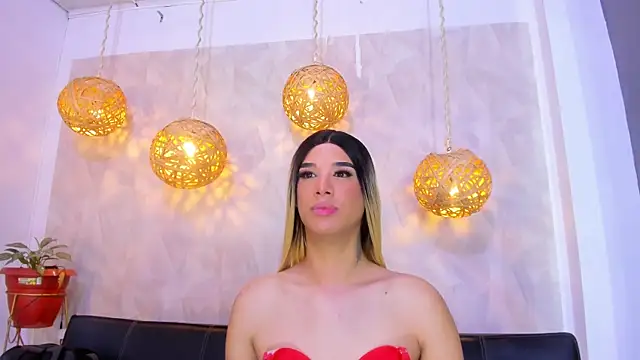 Snapshot of victoria_aleia_ chatting on 01/06/25, 11:20 victoria aleia online show from 01/06/25, 11:20