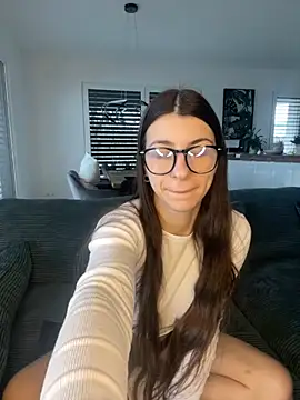 Wildberry  online show from 02/16/25, 07:26