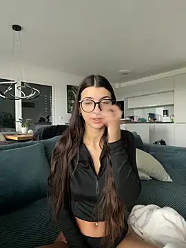 Wildberry  online show from 10/30/25, 08:05