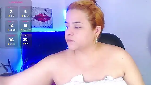Snapshot of Charlotte_mh chatting on 09/23/25, 06:11 Charlotte mh online show from 09/23/25, 06:11
